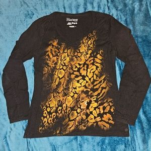 4/$20- cheetah shirt